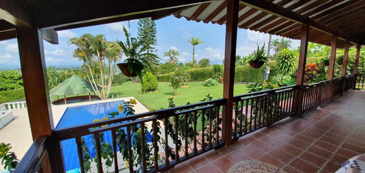 Finca Bellavista Pereira Exteriör bild
